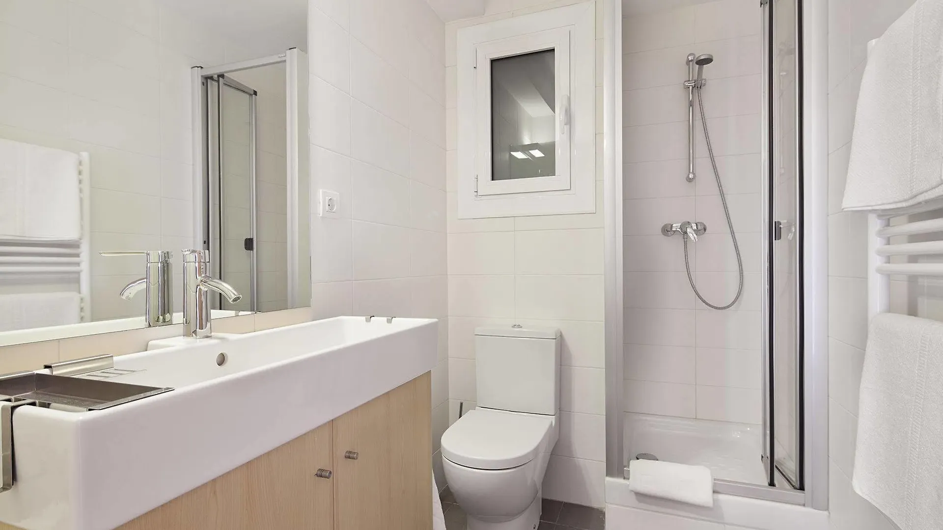 Bonavista Apartments - Pedrera Barcelona Hotel